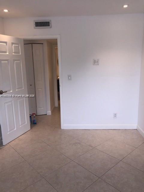 Building Photo - 2715 Tigertail Ave