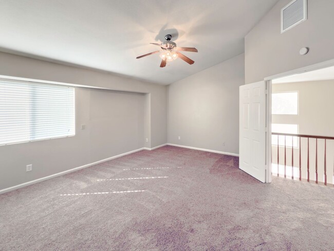 Building Photo - 4 BEDROOM / 3 CAR GARAGE MURRIETA HOME FOR...