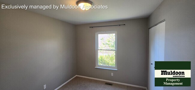 Building Photo - 220 S Caddoa Dr