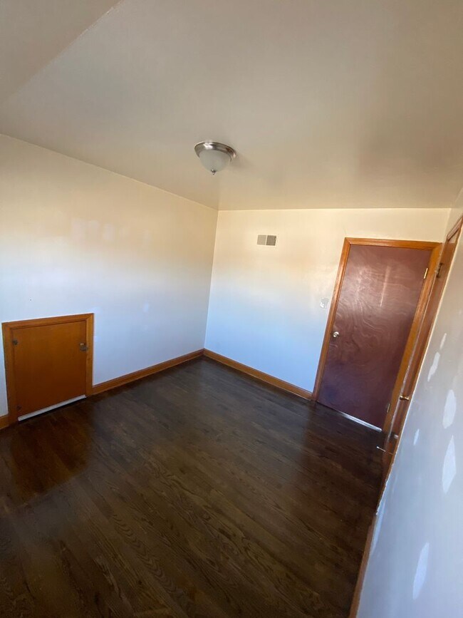 Building Photo - 4171 N 63rd St