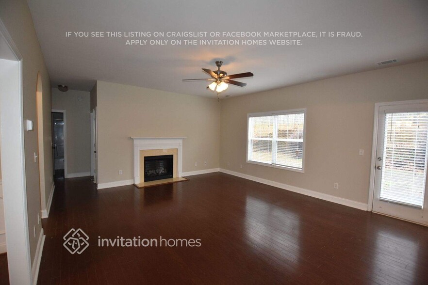Building Photo - 5591 Hickory Stone Dr