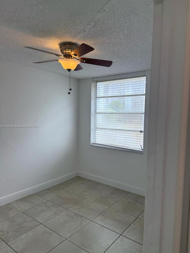 Building Photo - 8710 N Sherman Cir