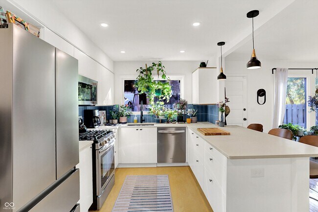 Building Photo - 5212 Nob Ln