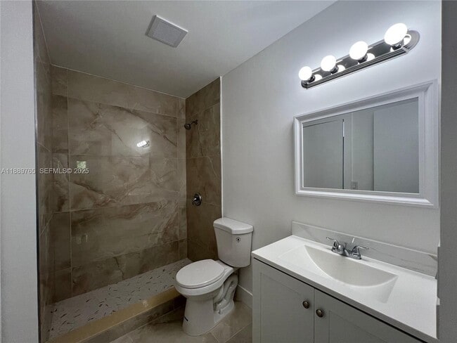 Building Photo - 15600 SW 80th St