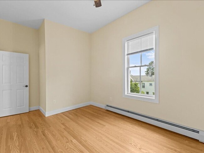 Building Photo - 416 Pearl St