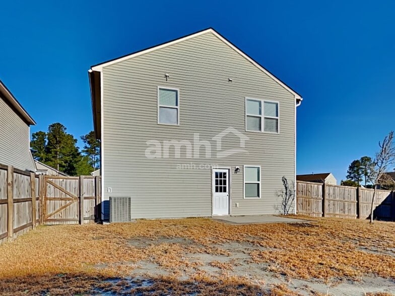 Building Photo - 405 Ridgedale Rd