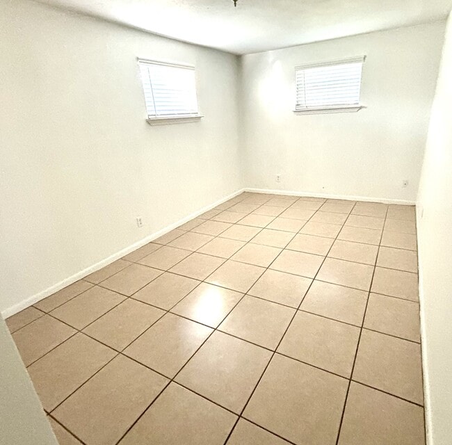 Building Photo - 28541 Trigg Rd