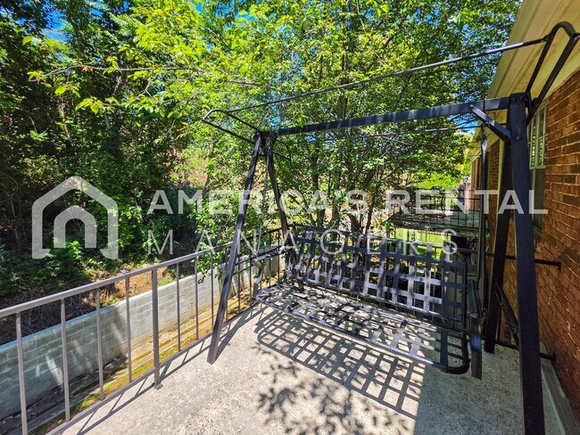 Building Photo - 3441 Sandner Ct