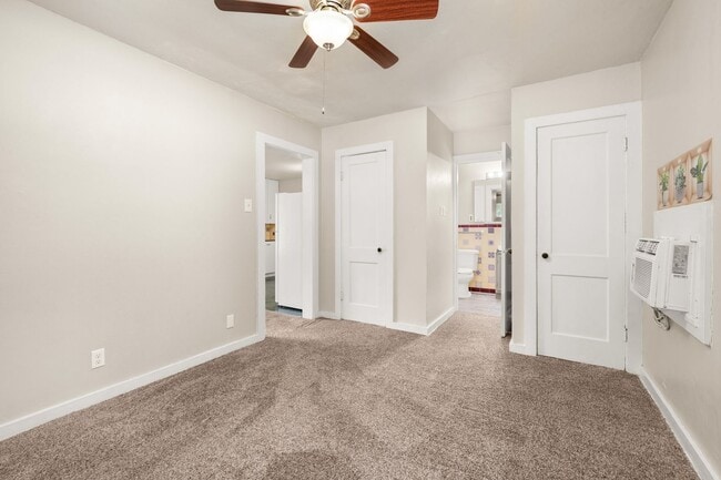 Building Photo - Charming One Bed One Bath In the Garden Di...