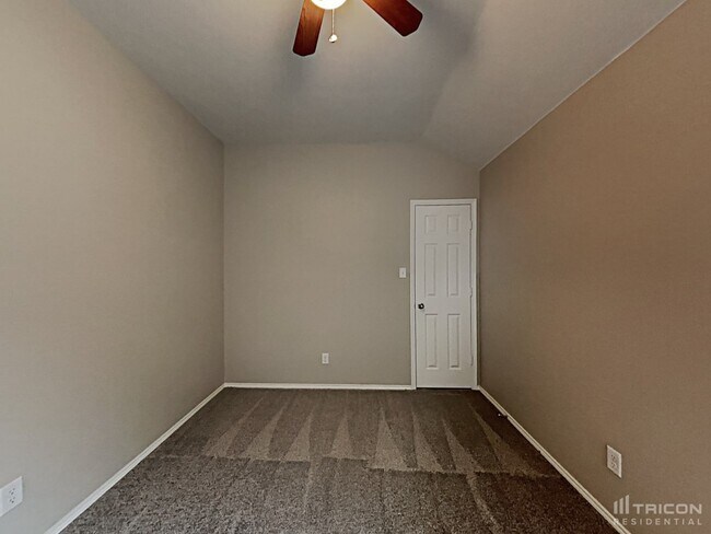 Building Photo - 4805 Cedar Springs Dr