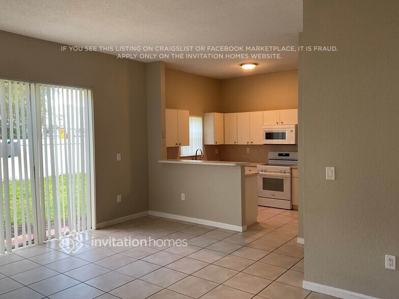 Building Photo - 13711 N Garden Cove Cir