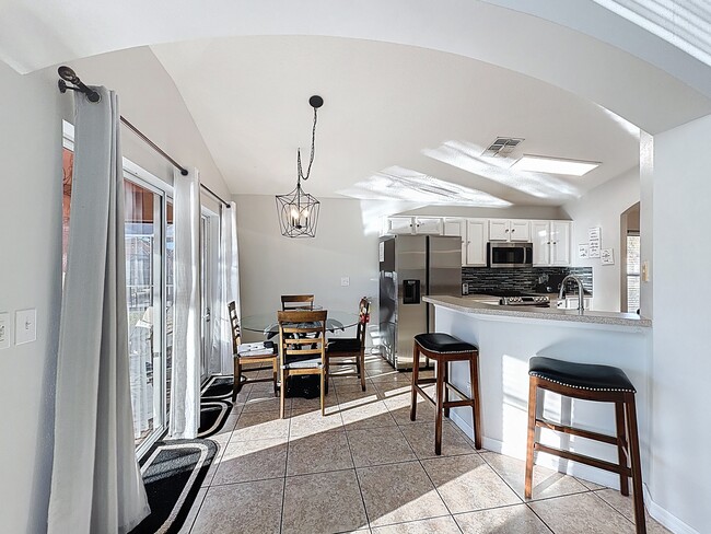 Building Photo - 217 Sevilla Ave