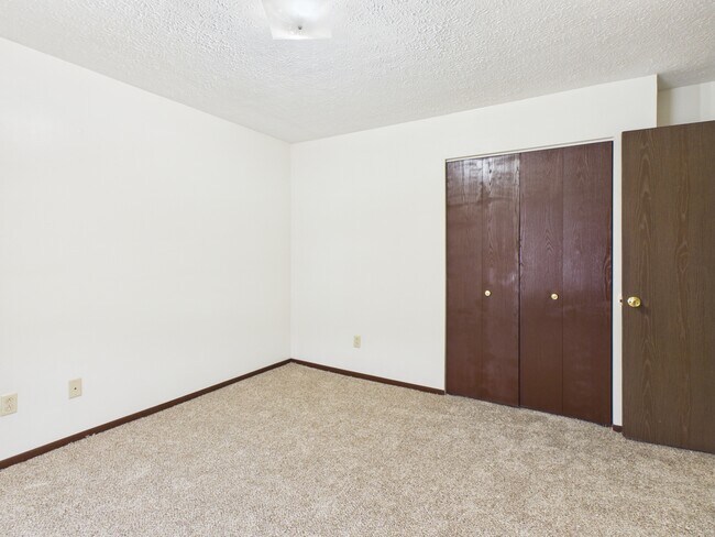 Building Photo - 534 Martin Ave