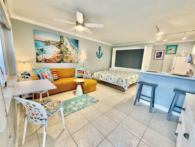 Building Photo - 1480 S Ocean Blvd