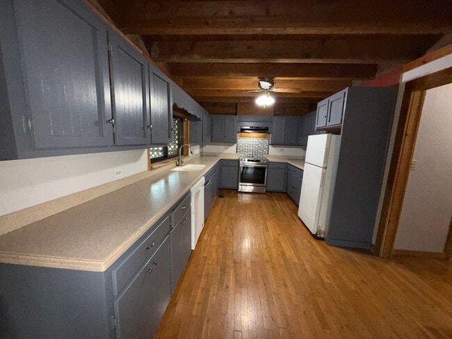 Building Photo - 3 Bedroom, 2 Bathroom- House in Cedartown!