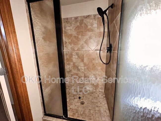 Building Photo - 13201 SW 2nd Terrace