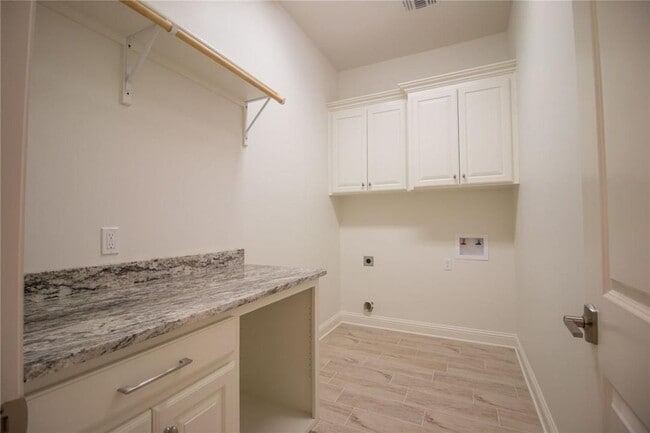 Building Photo - Gorgeous Home in South Shreveport