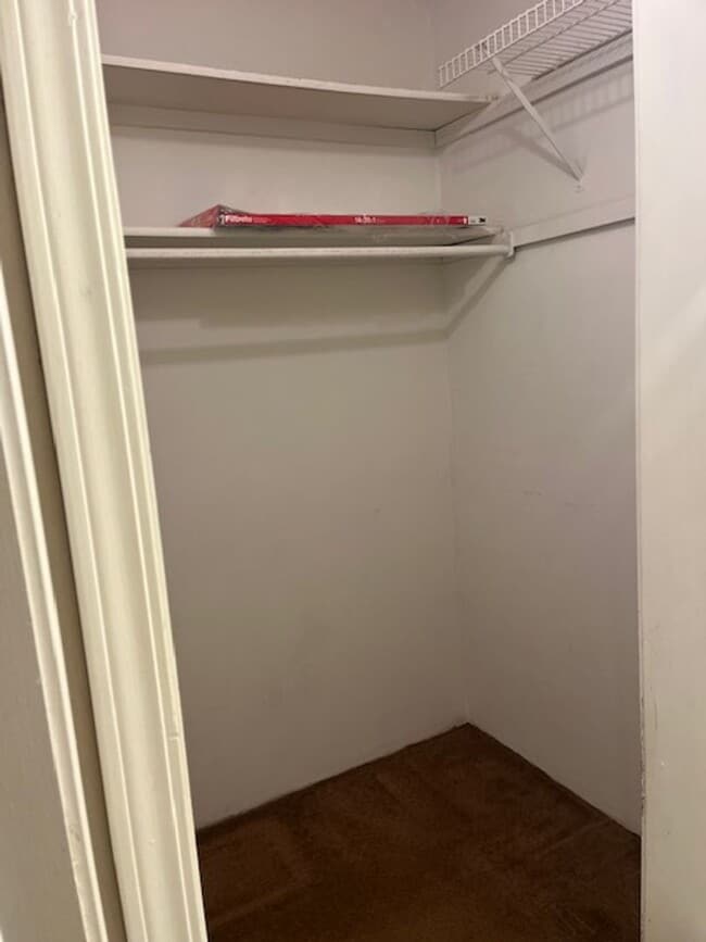 Building Photo - Location is everything! 1 bed 1 bath Bentonville