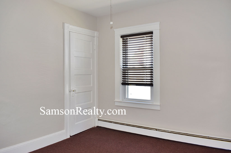 Building Photo - 158 Bentley St