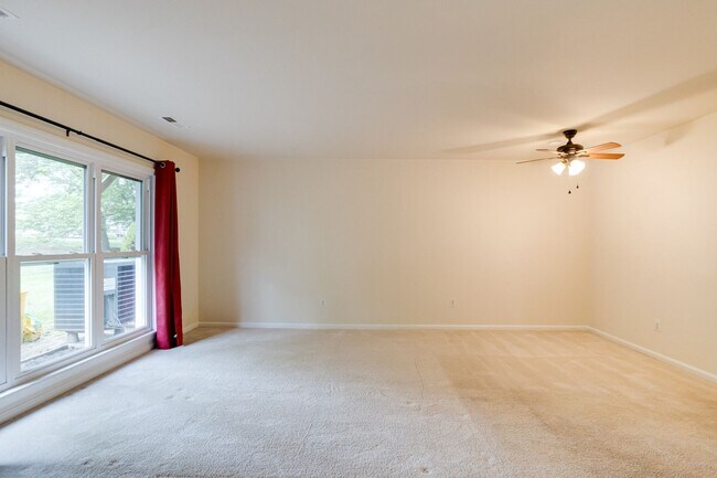 Building Photo - Crofton Condo For Rent