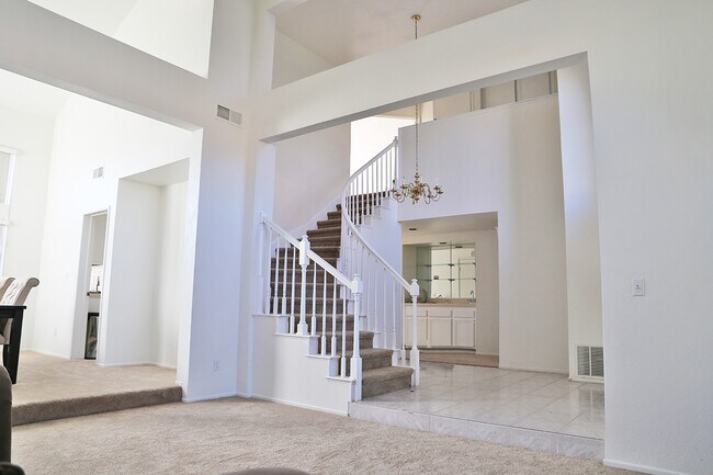 Building Photo - 3112 Caminito Ln