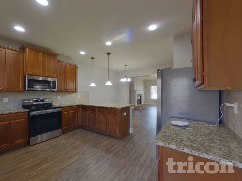 Building Photo - 11350 Freeman Way