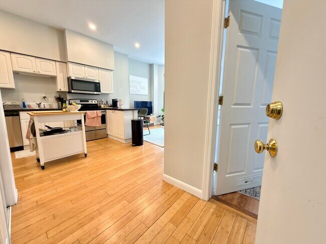 Building Photo - 420 Massachusetts Ave