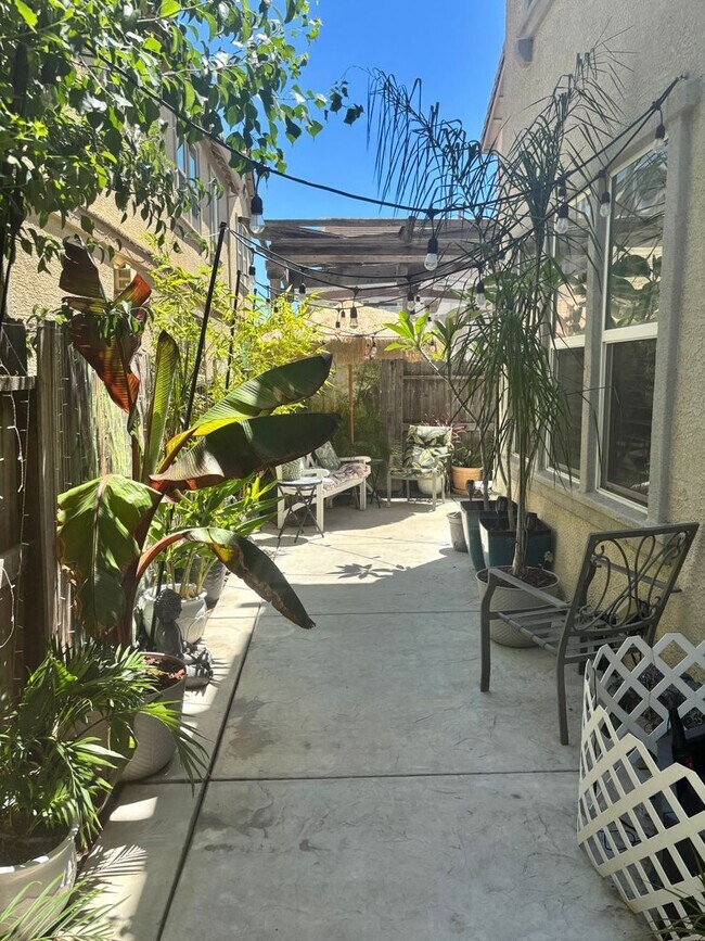 Building Photo - Cute As A Bug 3/2 Natomas Home!  (Please see attached info for viewings!