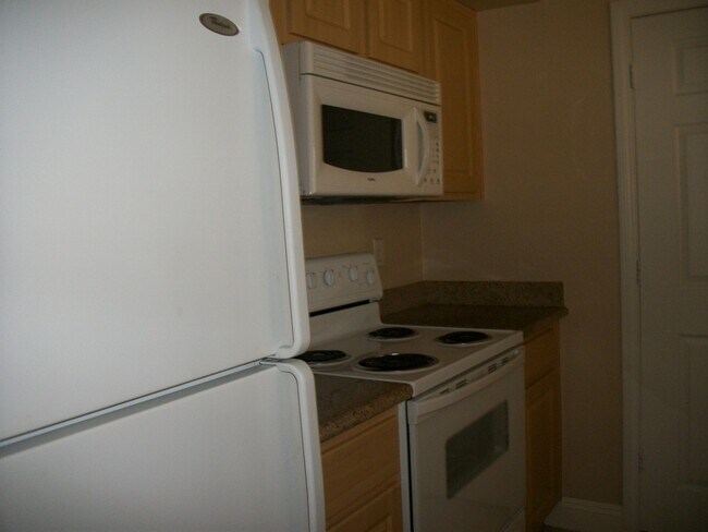 Building Photo - Badura Ave. #2094