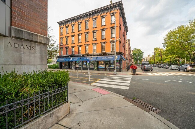 Building Photo - 450 1st St