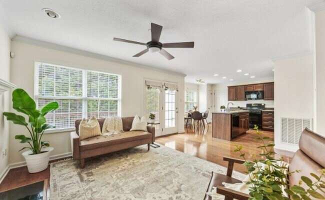 Building Photo - Knoxville 37934 - 4 bedroom 2 bath - call ...