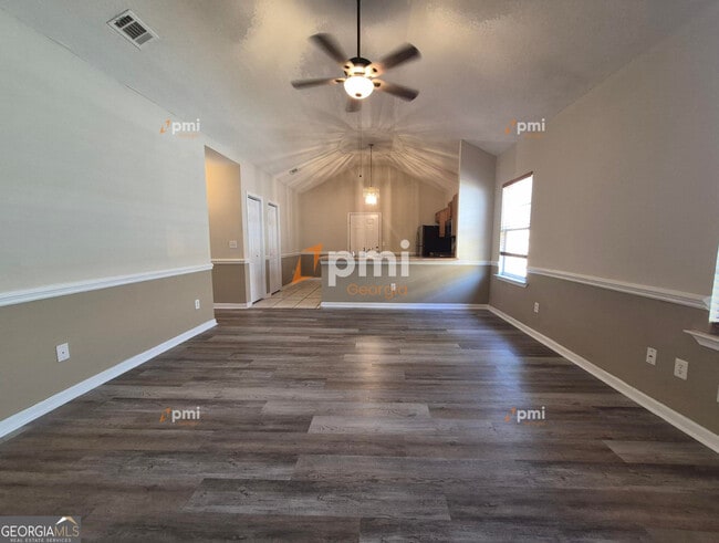 Building Photo - 342 Orchard Way