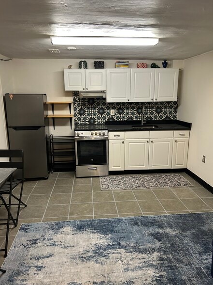 Kitchen - 3718 Conshohocken Ave