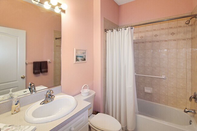 Building Photo - Pelican Pointe Seasonal Villa for Rent