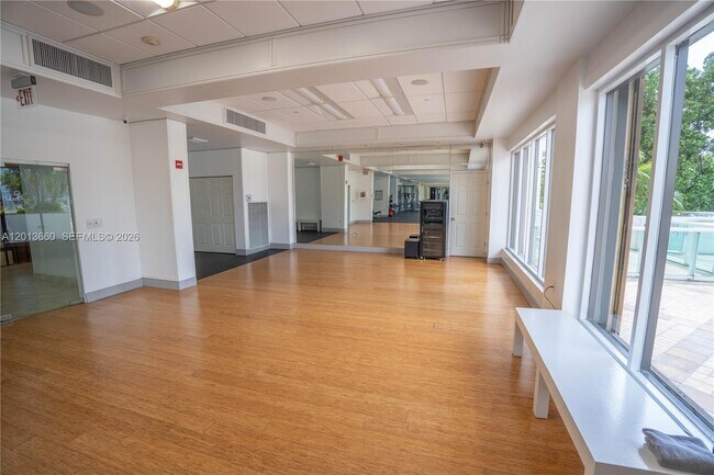 Building Photo - 2851 NE 183rd St