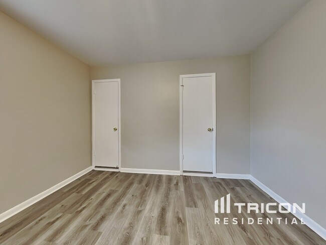 Building Photo - 92 Ventura Dr