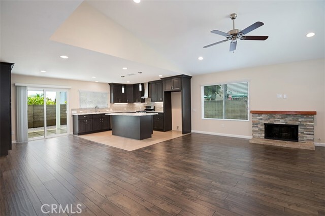 Building Photo - 602 Carnation Dr
