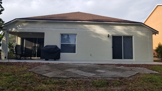 Building Photo - 1281 Rock Springs Dr