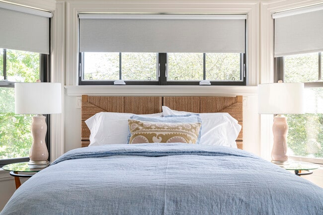 Building Photo - 9 Arlington Ave