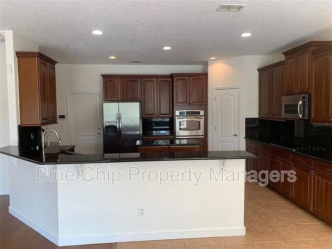 Building Photo - 9773 Portofino Dr