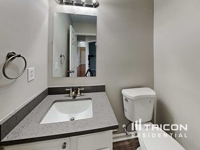 Building Photo - 2714 Haversham Ct