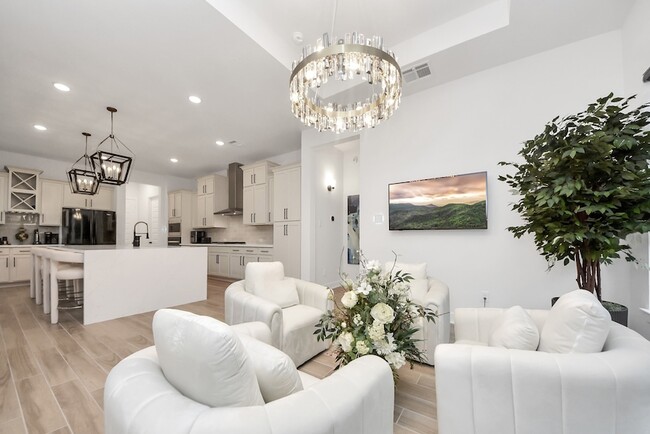 Building Photo - 29021 Red Lp Dr