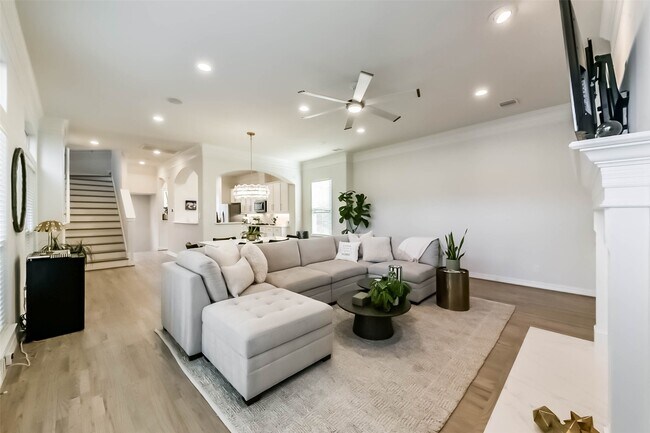 Building Photo - 4515 Lillian St