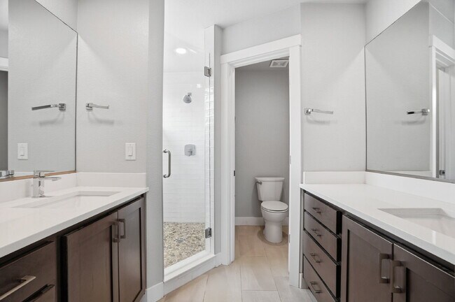 Building Photo - $3,940.95 - 3 Bed, 2.5 Bath Townhome In Denver with Central AC and Outdoor Space!