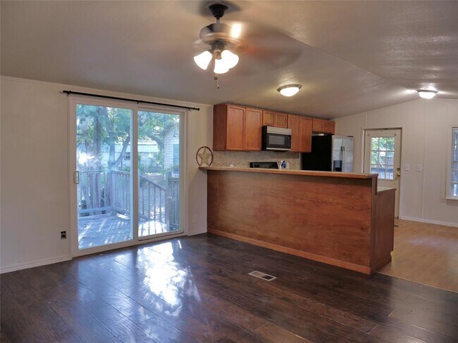 Building Photo - 1504 Citation Cir