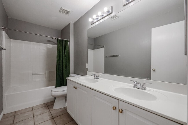 Building Photo - 14707 W Lupine Ln