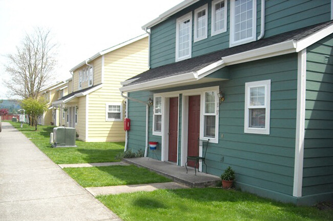 Building Photo - Country Run Apartments