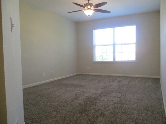 Building Photo - 32461 Rushmore Ave