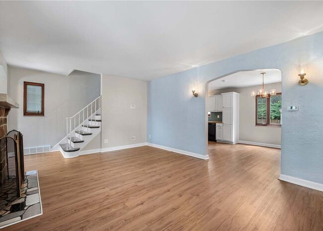 Building Photo - 3729 Baytree St