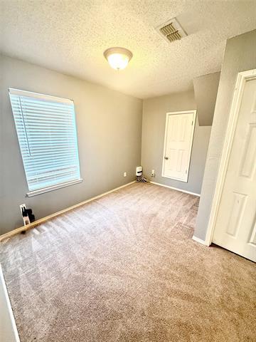 Building Photo - 4000 Juniper Ct